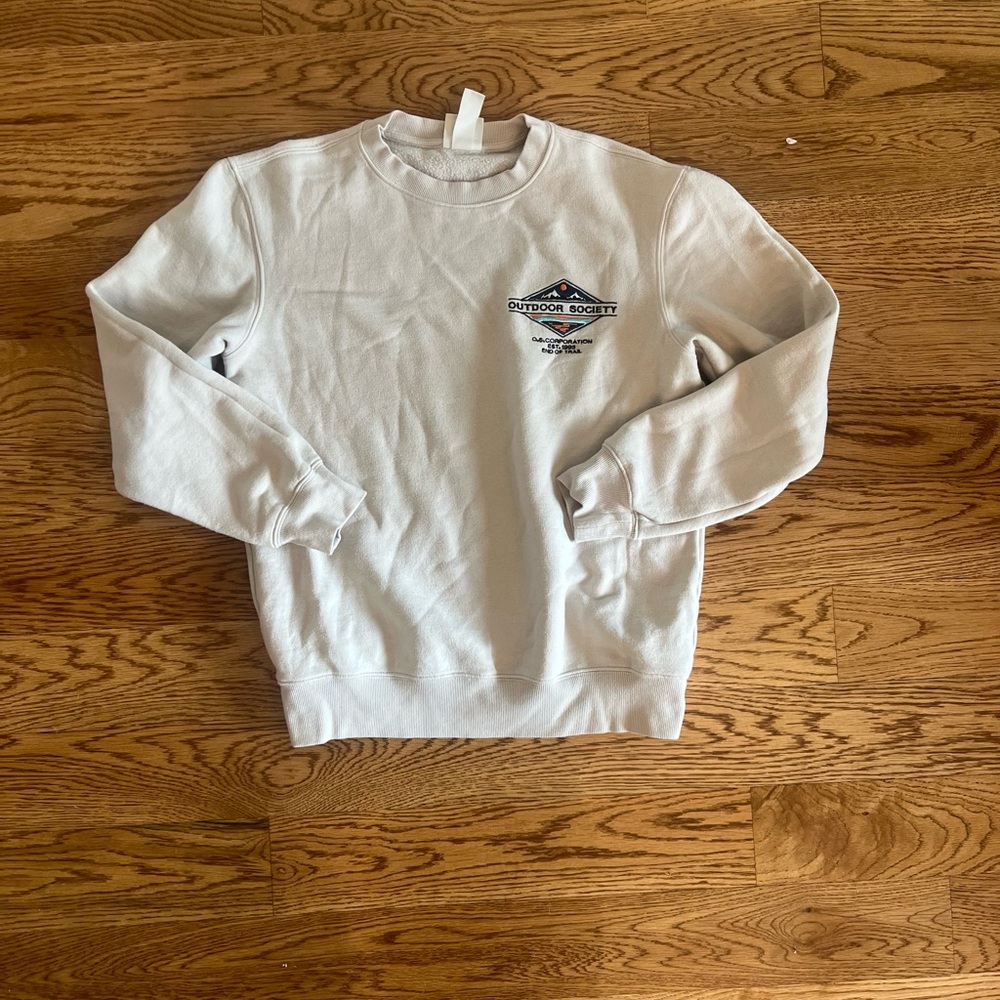HM CREWNECK SWEATSHIRT